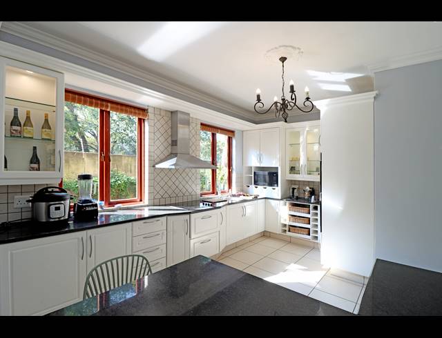 3 BEDROOM HOUSE FOR SALE IN MELROSE